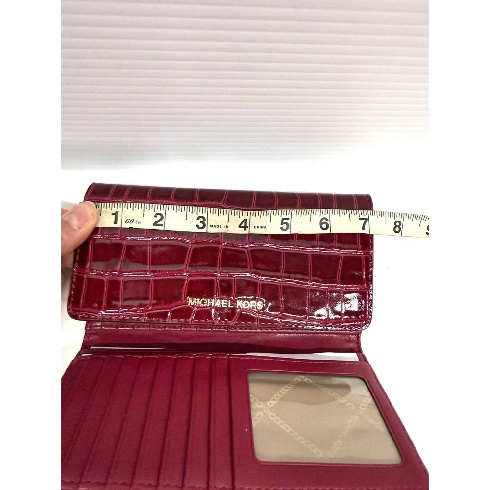 Michael Kors Jet Set MAGENTA PINK PATENT LEATHER CROCO‎ Wallet! Rare 7 x 4